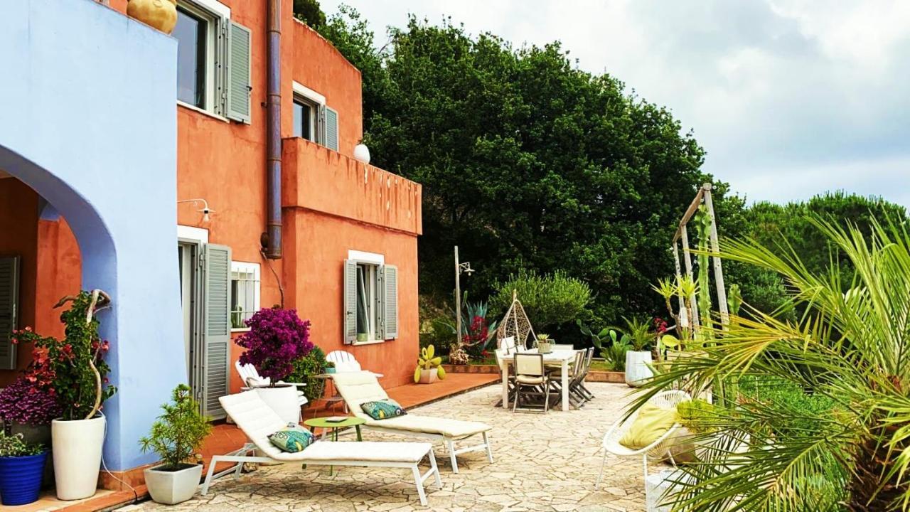 La BouganVilla Charme&Relax vista mare Finale Ligure Esterno foto